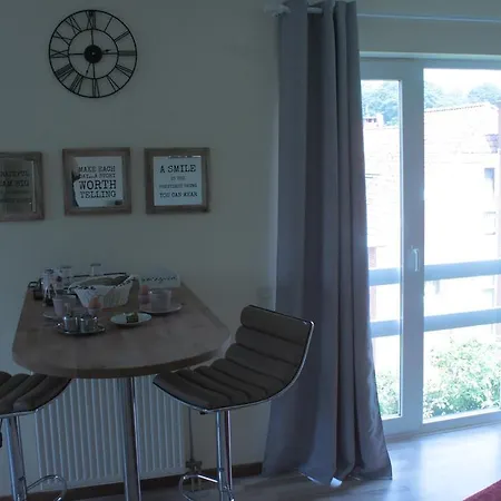 Apt Et Chambres Chez Lila & Nicolas 아파트