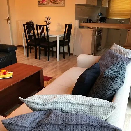 Apt Et Chambres Chez Lila & Nicolas Braine-lʼAlleud